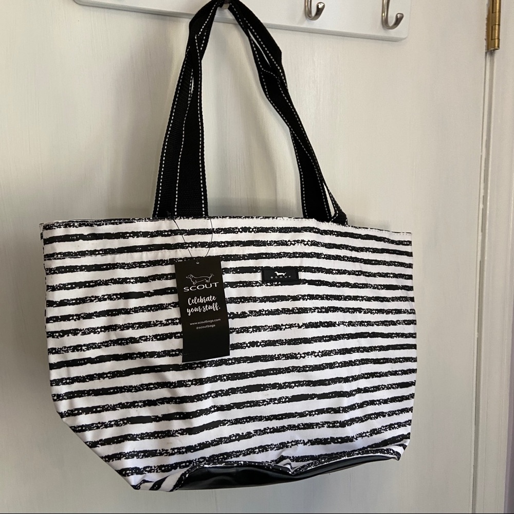 Scout Daytripper Shoulder Bag